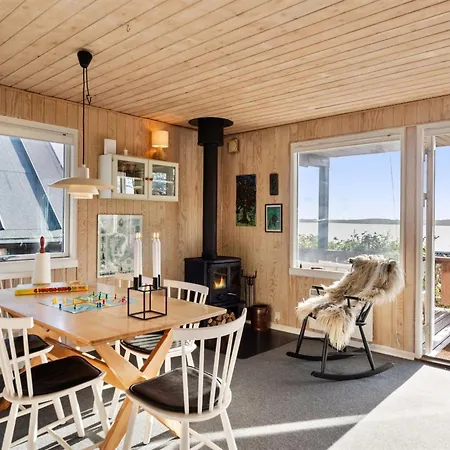 Vanna - 500m From The Sea By Interhome Holiday home